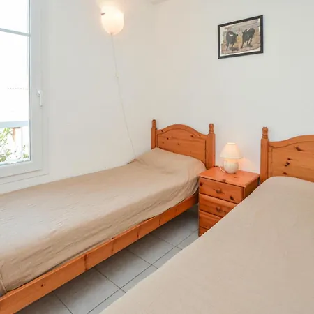 3 Bedroom Awesome In Aigues-Mortes