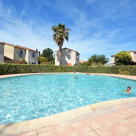 Dom wakacyjny Cozy In With Kitchen Aigues-Mortes